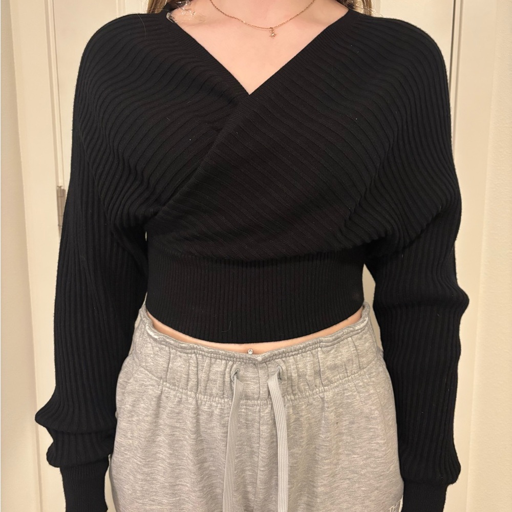 Windsor woman’s wrap sweater